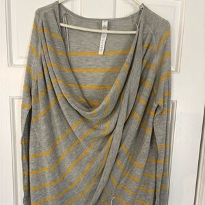 Lululemon twist and wrap